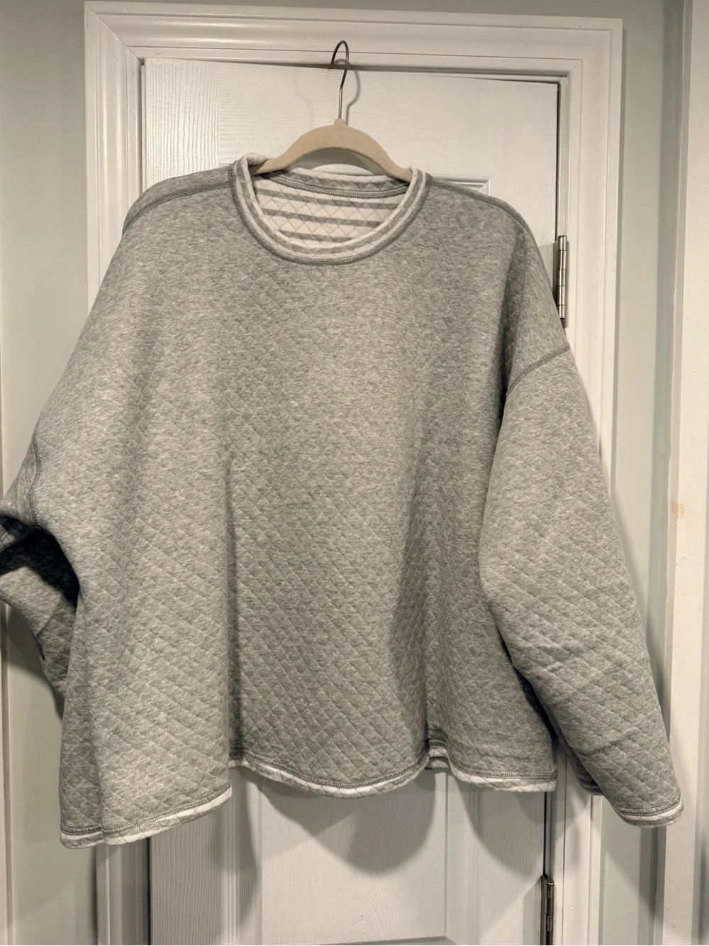 NWOT J. Crew Size 3X Gray Cream Reversible Quilted Striped Crew Sweatshirt